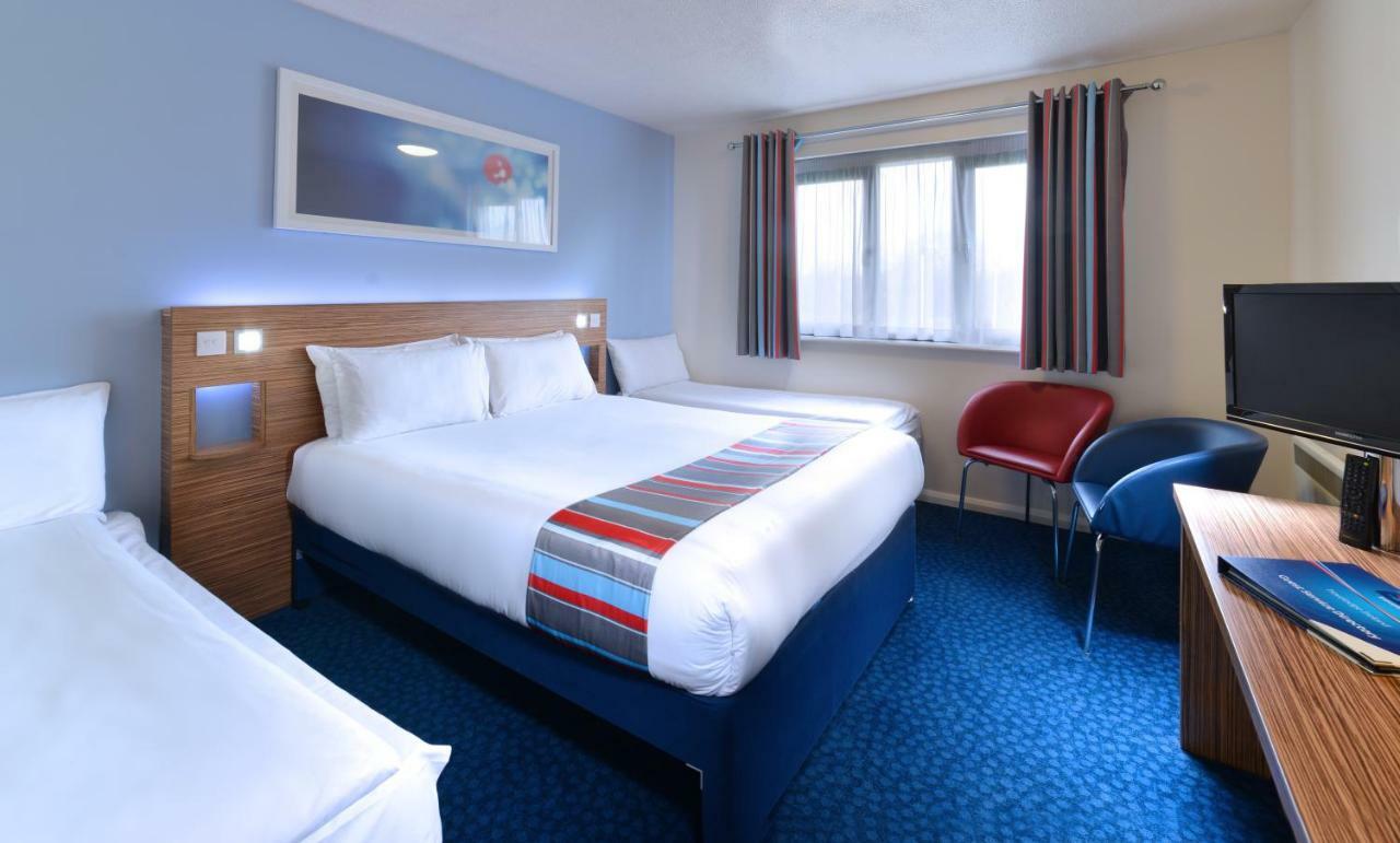 Travelodge Dublin Airport North 'Swords' Esterno foto